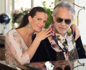 Cât de frumoasă este soția lui Andrea Bocelli! Cum arată Veronica Berti în costum de baie, la 36 de ani / FOTO