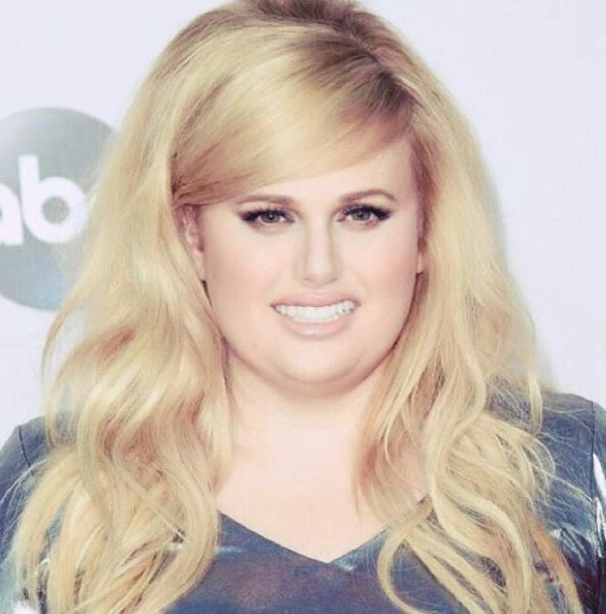 Rebel Wilson a slăbit spectaculos! Fanilor nu le-a venit să creadă cum arată acum, în urma transformării / FOTOR