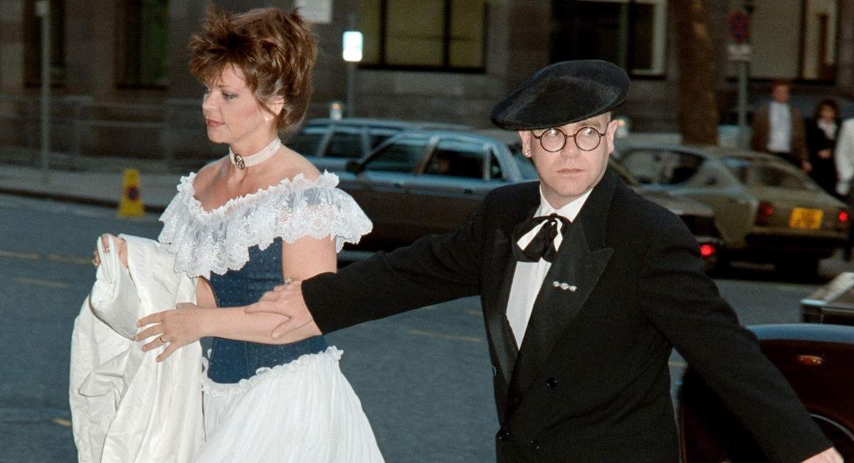 Elton John, dat în judecată de fosta soție