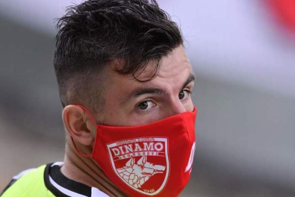 Întreg lotul Dinamo, băgat în carantină de DSP. Apelul disperat al președintelui Bălănescu