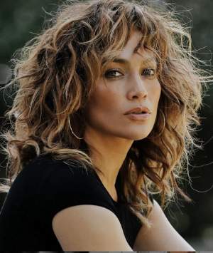 Jennifer Lopez, secretele siluetei perfecte. Vedeta, extrem de sexy la 51 de ani / FOTO