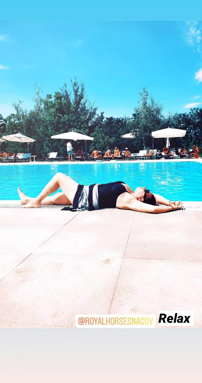 Cum a apărut Oana Roman la piscină, după ce s-a lăudat că a slăbit foarte mult. Fanii au rămas șocați / FOTO