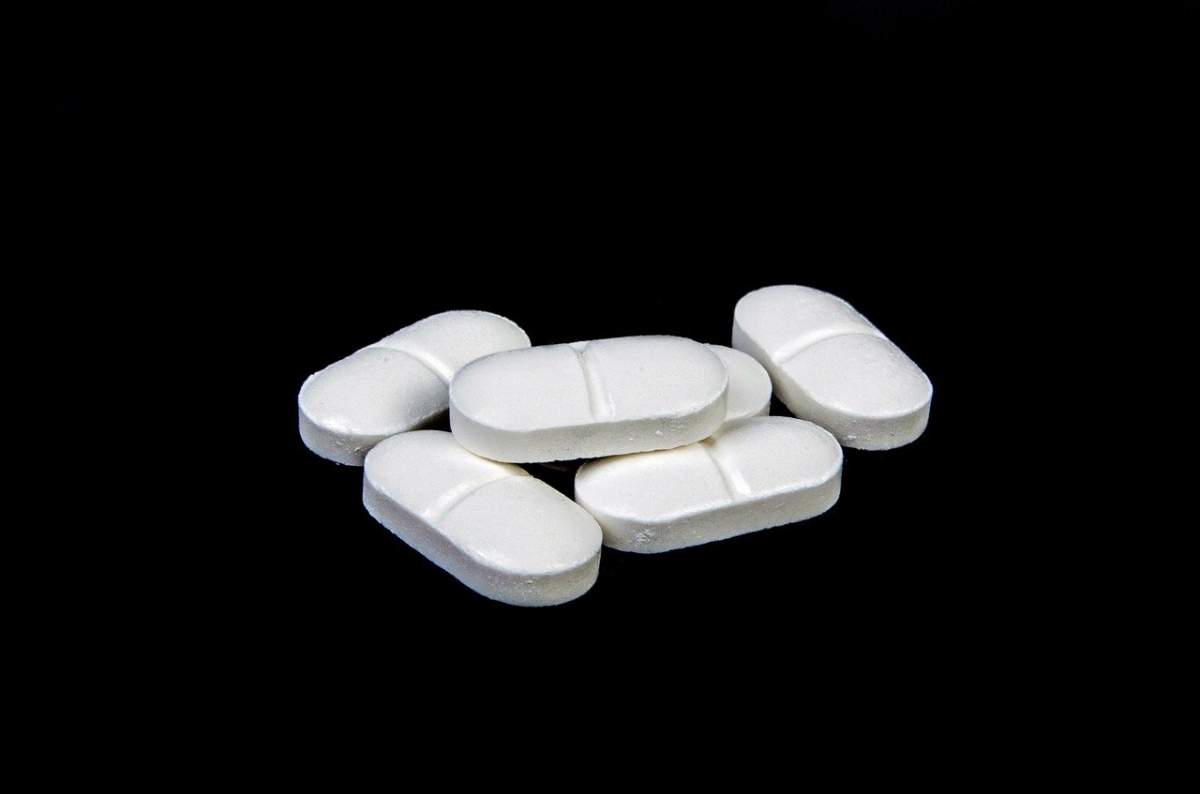 Aspirina, posibil tratament împotriva coronavirusului! Ce părere au microbiologii români despre banala pastilă