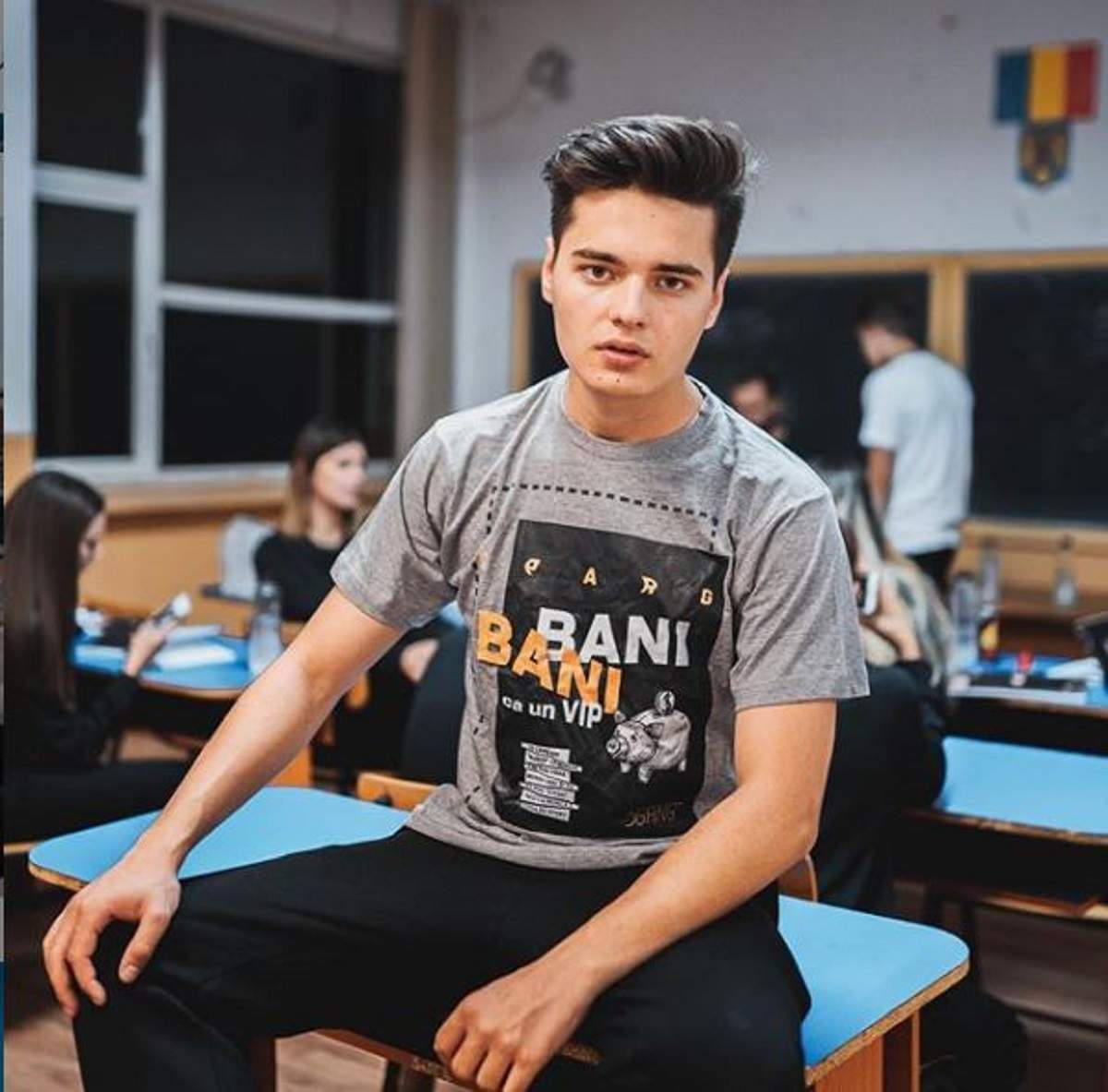 Selly atacă din nou sistemul de învățământ! Influencer-ul face acuzații șocante! „Sunt și dascăli comuniști, libidinoși, care urlă în clasă și se dau la eleve”