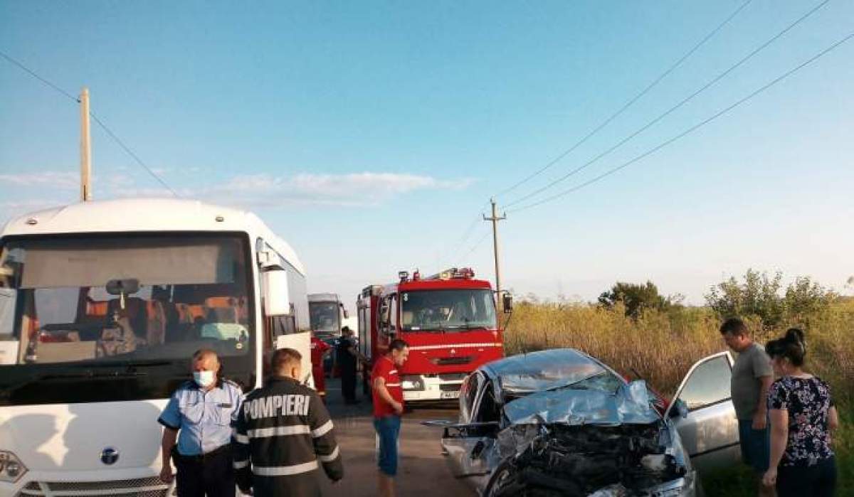 Accident grav în Ialomița! Un tânăr de 20 de ani a murit, după ce s-a izbit puternic de un autocar, luni dimineața