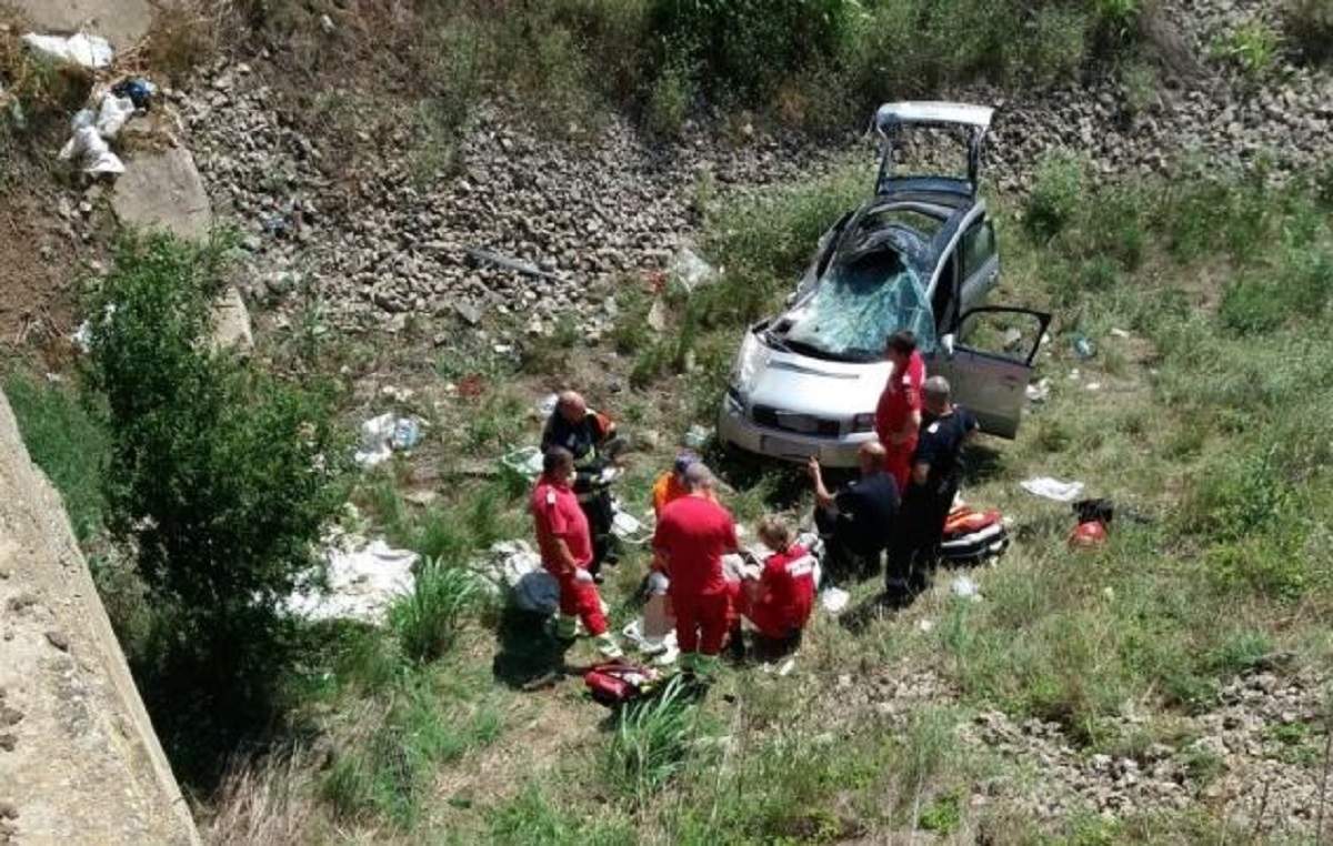 Accident tragic în Costanța! Un tânăr a murit după ce autoturismul său a plonjat într-un canal, iar altul e în stare gravă! / FOTO