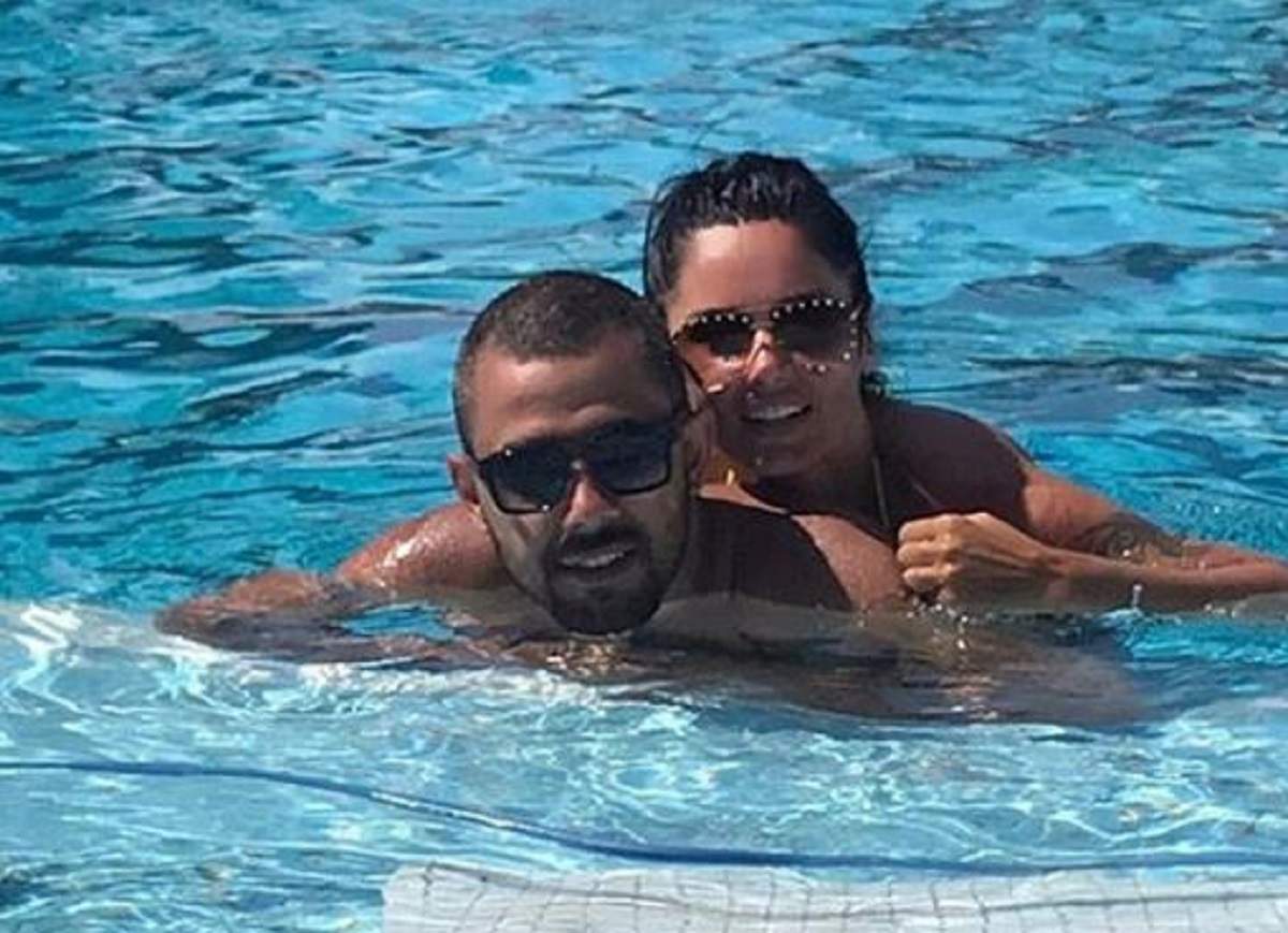 Cum arată sânii Oanei Zăvoranu după ce și-a scos silicoanele! Diva, apariție provocatoare la piscină! / FOTO