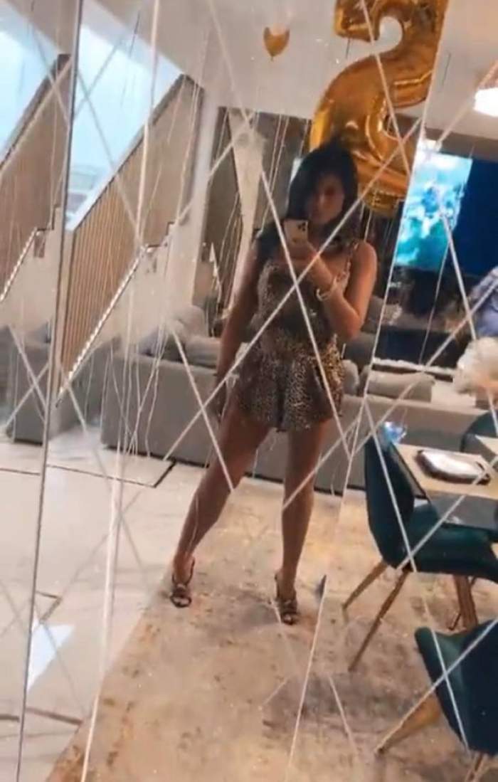 Roxana Dobre e sexy rău! Regina lui Salam, apariție incendiară într-o rochie mulată animal print / FOTO