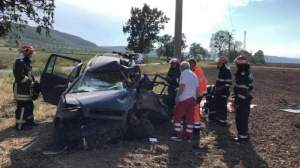 Accident grav cu un mort, în județul Tulcea! Șoferul a decedat la câțiva pași de o mănăstire / FOTO