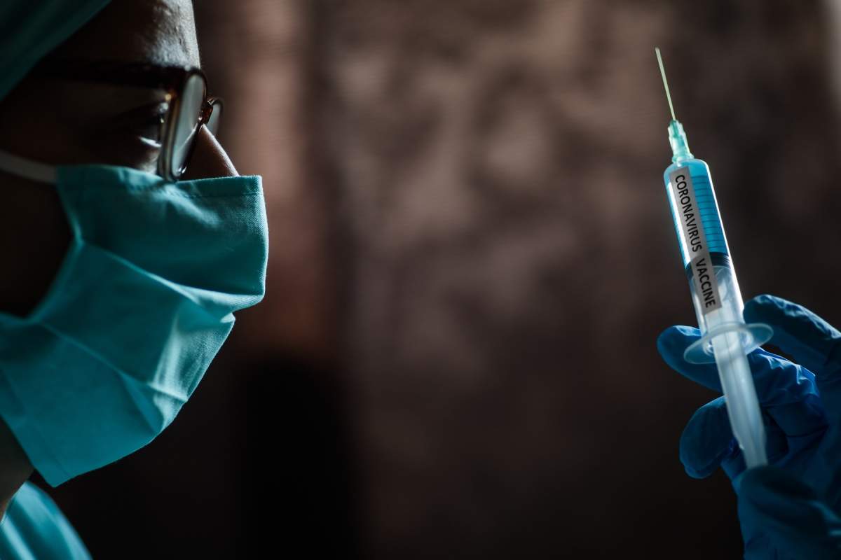 Țara care va începe să vaccineze oamenii pentru coronavirus