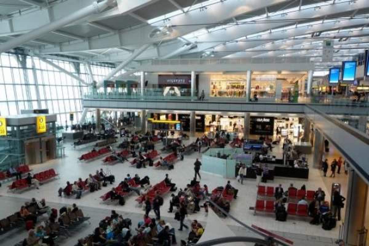 Olanda impune măsuri suplimentare de călătorie pentru români. Testele COVID-19, gratuite, pe aeroporturi