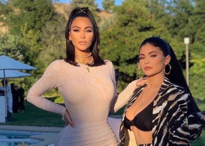 Kylie Jenner, făcută de râs de Kim Kardashian. Imaginile cu miliardara au devenit virale / FOTO