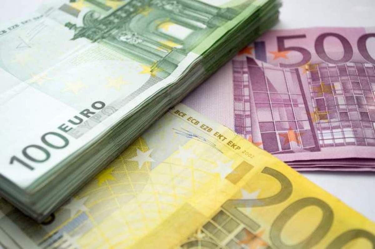 Curs valutar BNR, miercuri, 12 august. Cu cât a crescut 1 euro faţă de ieri