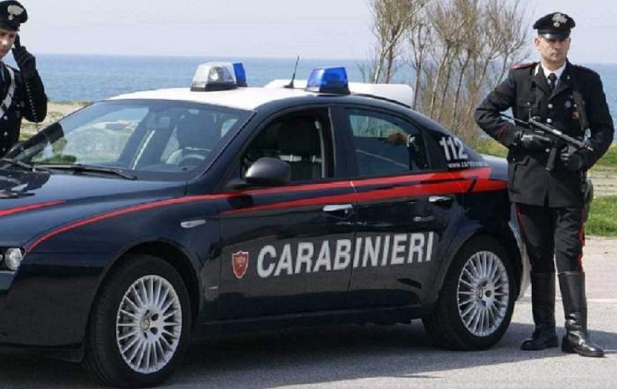 Polițist din Italia, bătut de un român! Bărbatul agresiv a refuzat să i se ia temperatura în gară