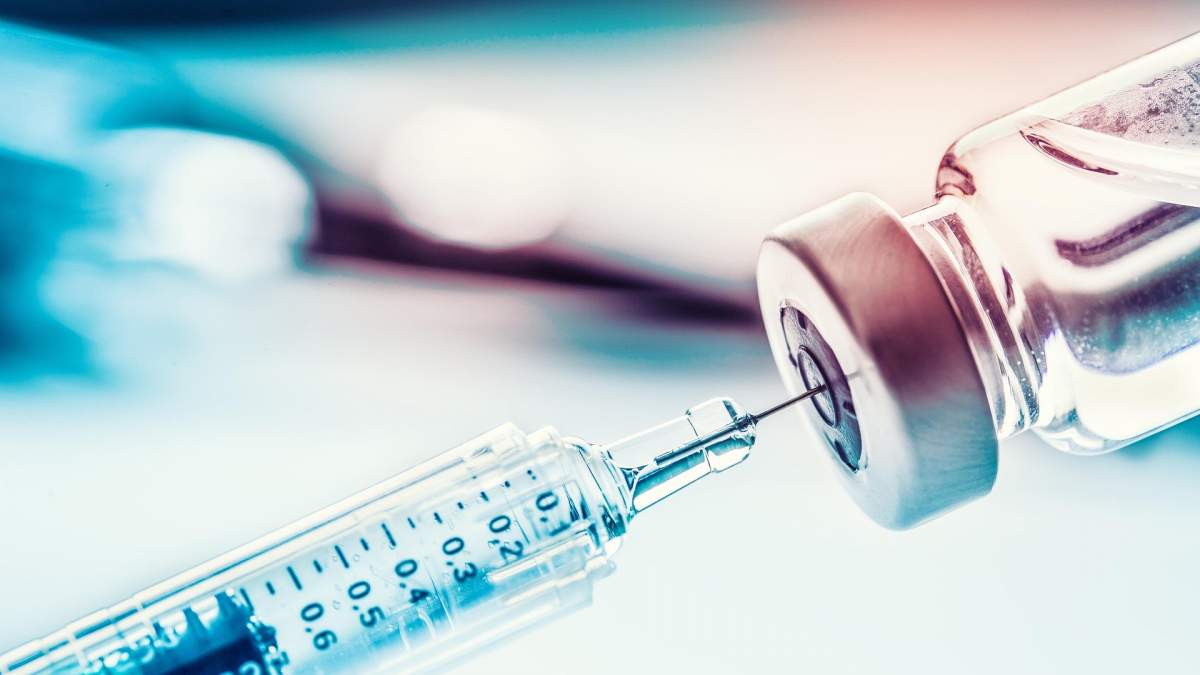 Cum va fi viața după ce vaccinul împotriva Covid-19 va ajunge pe piață. Ce spun experții