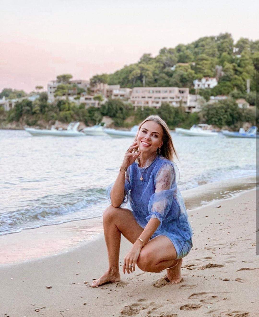 Jojo, apariții sexy, în Grecia! Actrița a lăsat inhibițiile la o parte și se bucură din plin de vacanță. „Nu există sentiment mai plăcut...” / FOTO