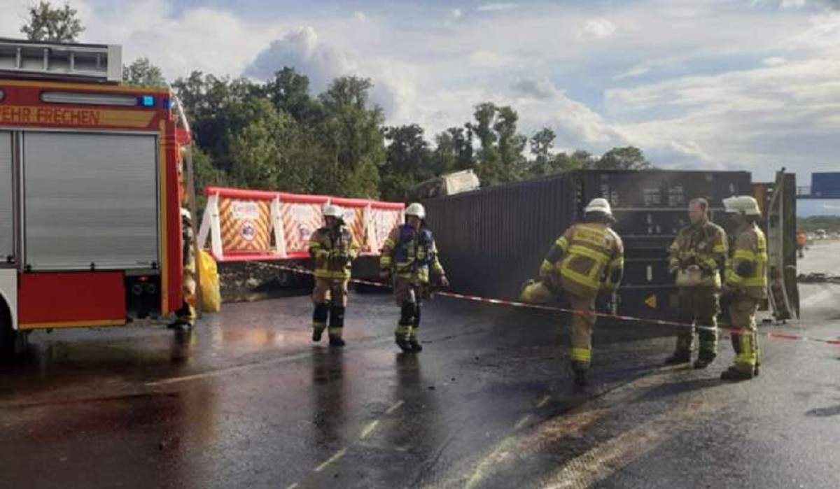 Poițiștii germani, extrem de confuzi! Care dintre șoferii români a ars de viu în TIR-ul răsturnat pe autostradă?