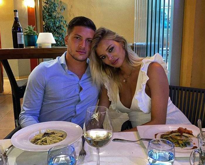 Luka Jovic și-a cerut în căsătorie iubita însărcinată! Atacantul de la Real Madrid este pregătit să își întemeieze o familie / FOTO