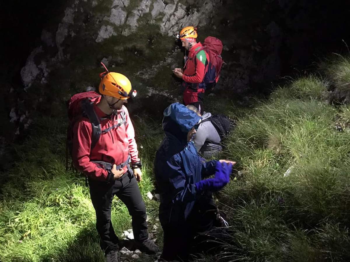 Turiști beți și neechipați, recuperați de salvatori de la cota 2.000: „Lucrurile se pot sfârși prost, într-un sac cu fermoar”
