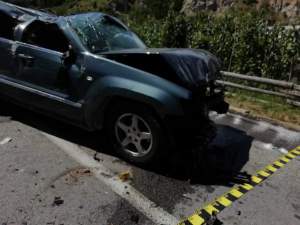 Accident teribil cu trei mașini la Sângeroz Băi! 2 copii, mama și bunicii lor au fost grav răniți! / FOTO