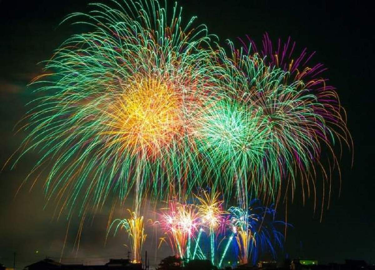 Ultima noapte de distracție la terasă s-a sărbătorit cu focuri de artificii! A fost „Revelion” în cluburile de la mare și din București!