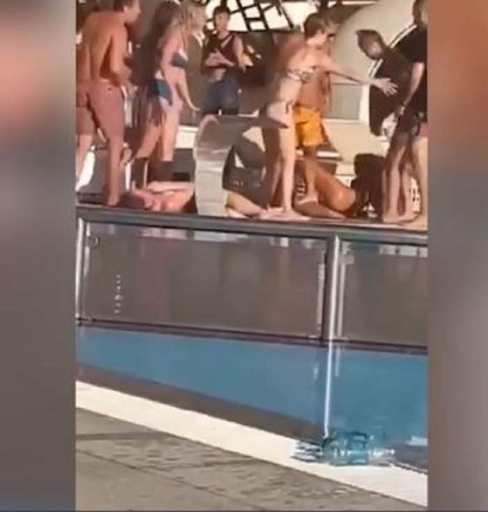 Bătaie cruntă între două tinere, la o piscină din Capitală! S-au lovit cu pumnii și picioarele până a venit Poliția / FOTO