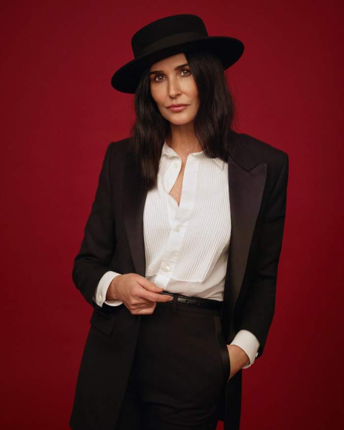 Demi Moore, goală pușcă pe internet. Ce încearcă actrița să promoveze / FOTO