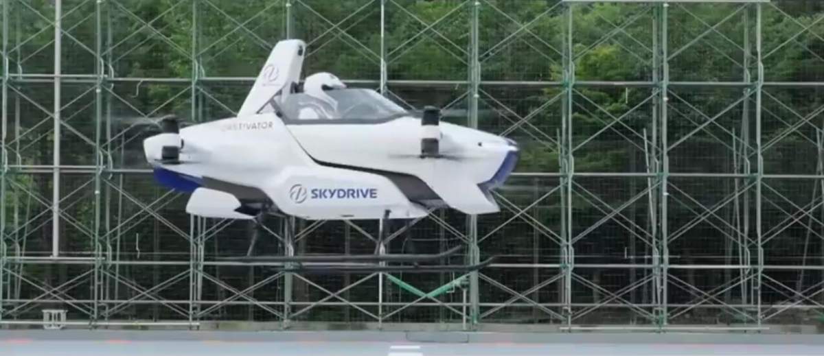 Mașinile zburătoare nu mai sunt de domeniul SF! Primul prototip testat cu succes / VIDEO