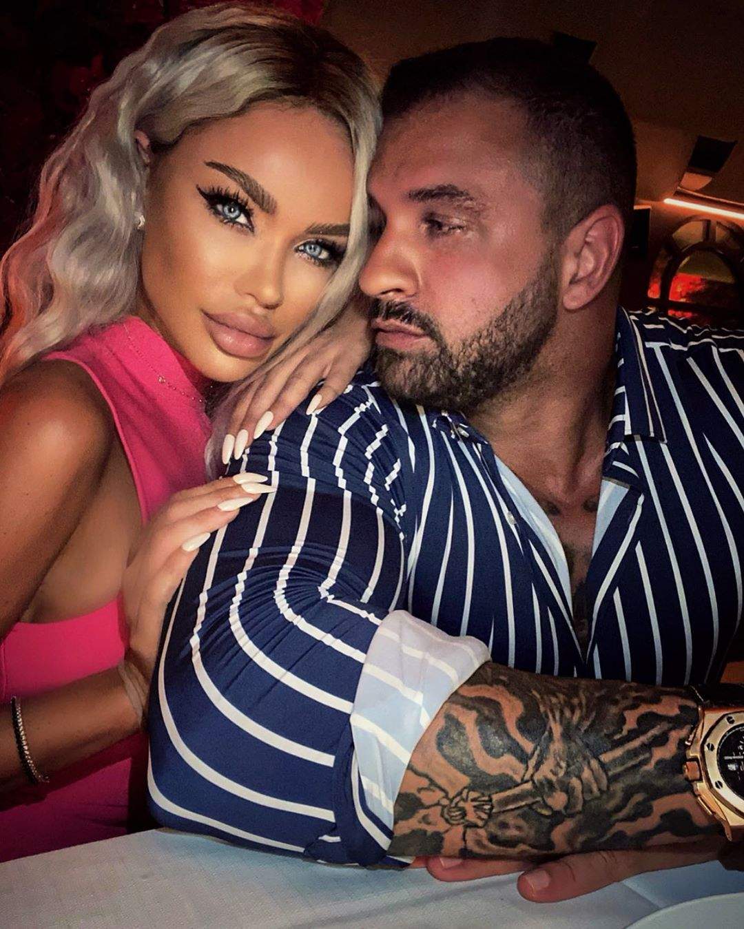 Bianca Drăgușanu și Alex Bodi, moment romantic în așternuturi