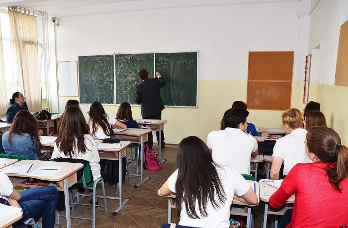 1 septembrie, data limită pentru regulile privind începerea școlii. Ordinul dat de Ludovic Orban