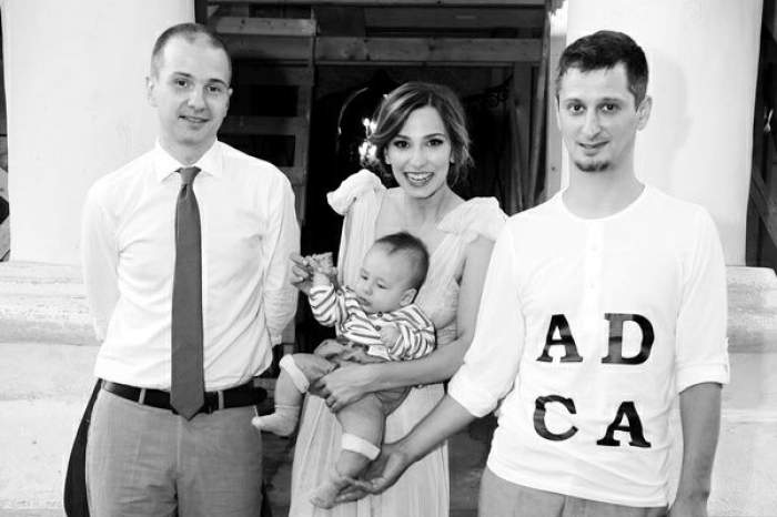 Dana Rogoz și-a botezat al doilea copil, dar puțini știu că si ea are doi frați. Cum arată Andrei și Radu Rogoz
