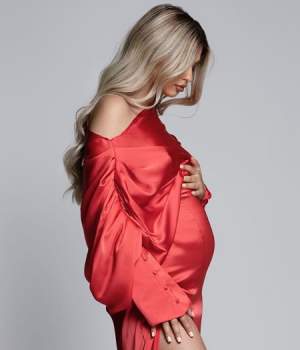 Irina Deaconescu, probleme serioase cu sarcina! Vedeta le-a dezvăluit totul admiratorilor: “Bebelușul meu deja se chinuie”