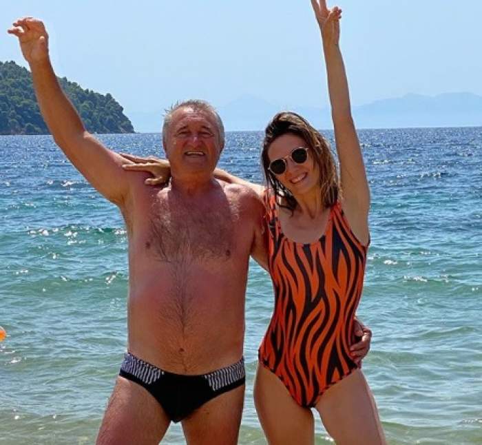 Adela Popescu, apariție senzațională alături de tatăl ei. Cei doi le-au topit inimile internauților: “Așa tată, așa fiică”