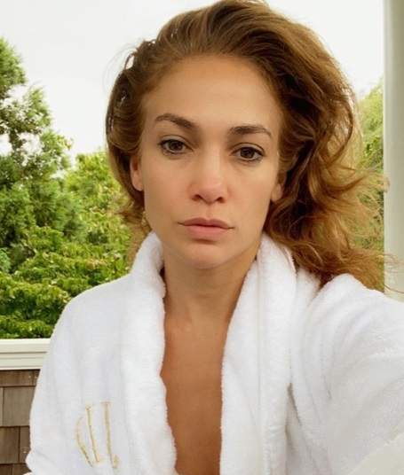 Pe Jennifer Lopez o știe o lume întreagă, dar v-ați întrebat cum arată surorile ei? Frumusețea se moștenește în familie / FOTO