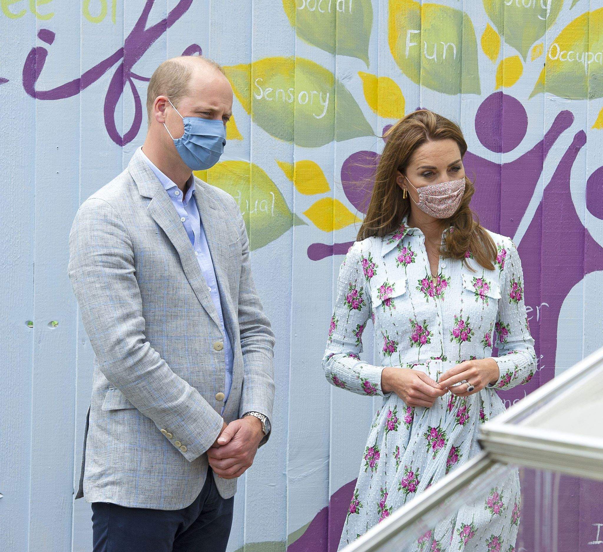 Kate Middleton se protejează de coronavirus! Cum arată masca ducesei, perfect asortată cu vestimentația / FOTO