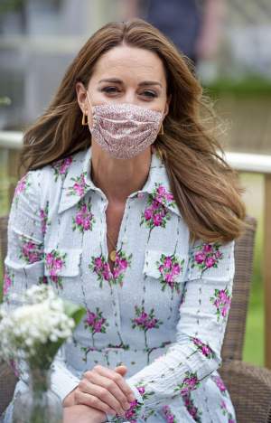 Kate Middleton se protejează de coronavirus! Cum arată masca ducesei, perfect asortată cu vestimentația / FOTO