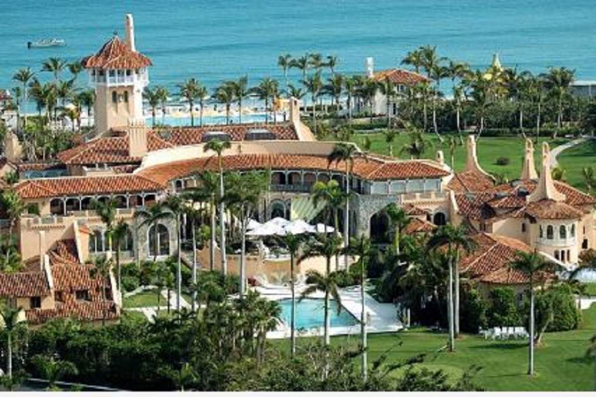 Adolescenți prinși cu arme încărcate pe proprietatea lui Donald Trump! Ce plănuiau tinerii la resortul din Mar-a-Lago