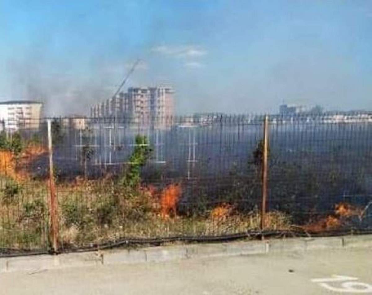 Incendiu puternic în București! Pompierii intervin cu 12 autospeciale de stingere! A fost emis mesajul RO-ALERT!