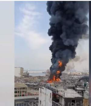 Incendiu de proporții în capitala Libanului! Flăcările au cuprins Portul Beirut,  după o lună de la explozia tragică / VIDEO