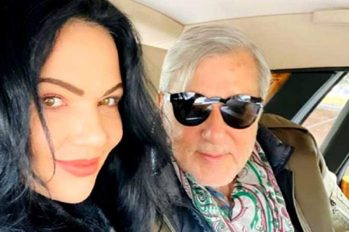 Ilie Năstase și soția lui, Ioana, într-un selfie. Cei doi se află în mașină și zâmbesc.