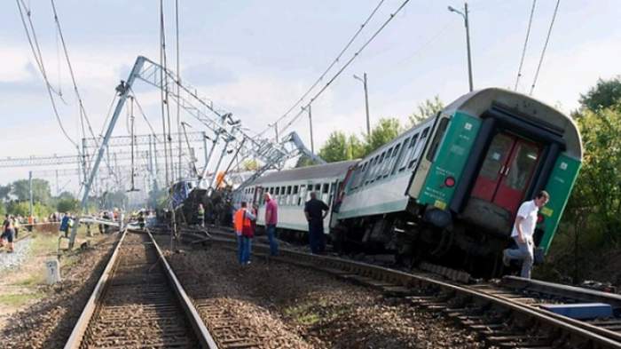 Grav accident feroviar în Banat! 13 vagoane au sărit de pe șine
