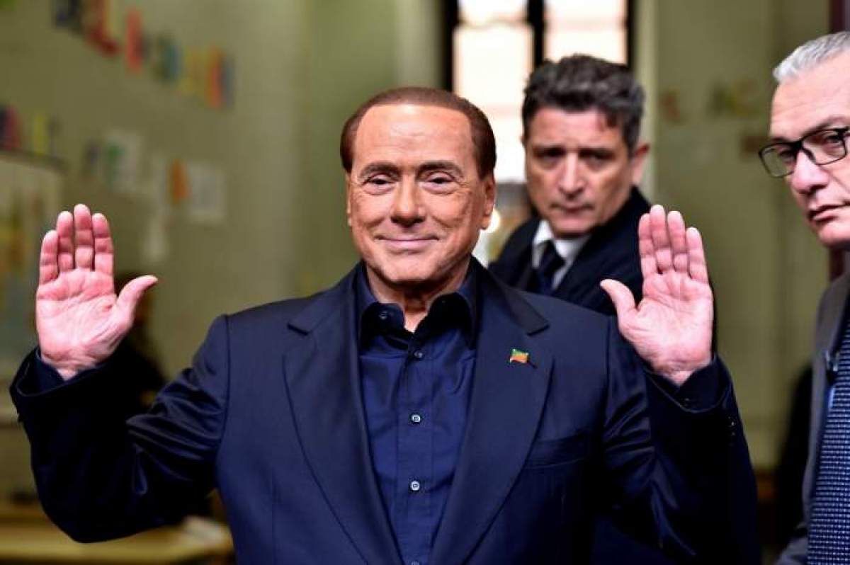 Silvio Berlusconi a fost externat