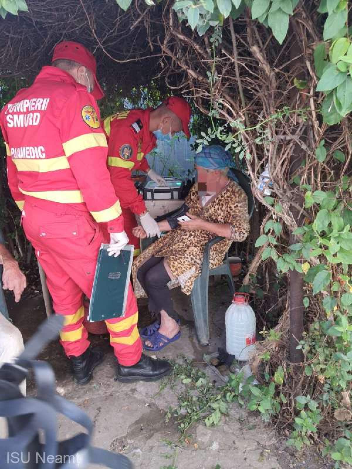 Bătrâni din Piatra-Neamț, răniți într-un incendiu, în propria locuință! De la ce au izbucnit flăcările