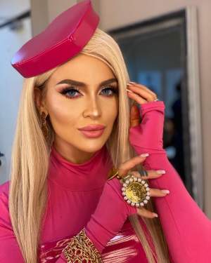 Oana Radu s-a ”transformat” în Barbie! Blondina, copie fidelă a celebrei păpuși / FOTO 