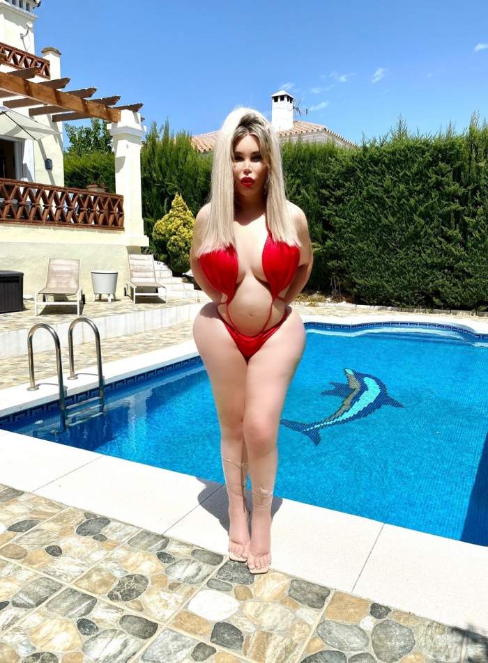 „Păpușa umană Ken”, în cei mai mici bikini după ce a devenit femeie! Cum a apărut pe plajă, în Turcia / FOTO