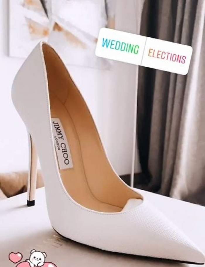 Așa ar putea arăta pantofii Denisei Hodișan pentru nuntă, albi și cu toc înalt