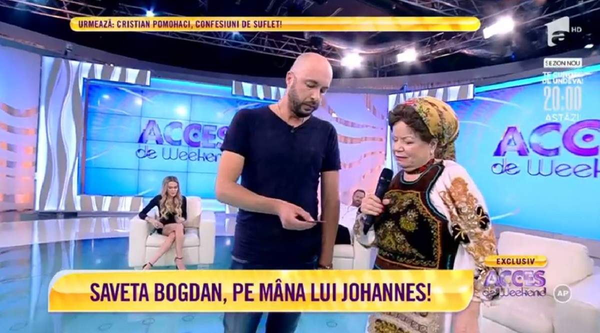 Saveta Bogdan și Johanes. Magicianul îi arată o iluzie optică, pe o carte de joc.