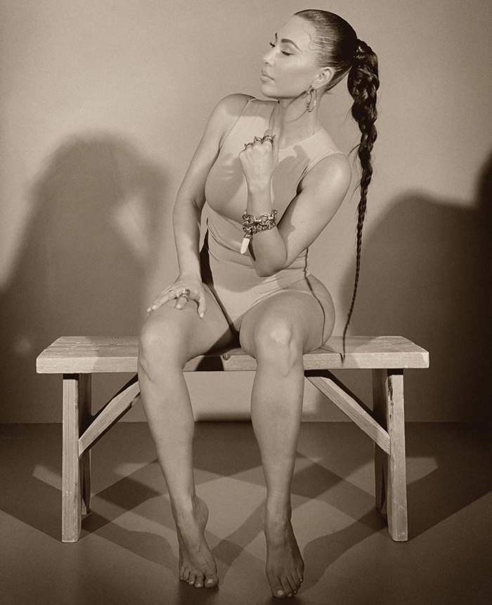 Kim Kardashian, fotografii incendiare în lenjerie intimă! Le-a făcut chiar soțul ei, Kanye West, de care s-a zvonit că divorțează / FOTO