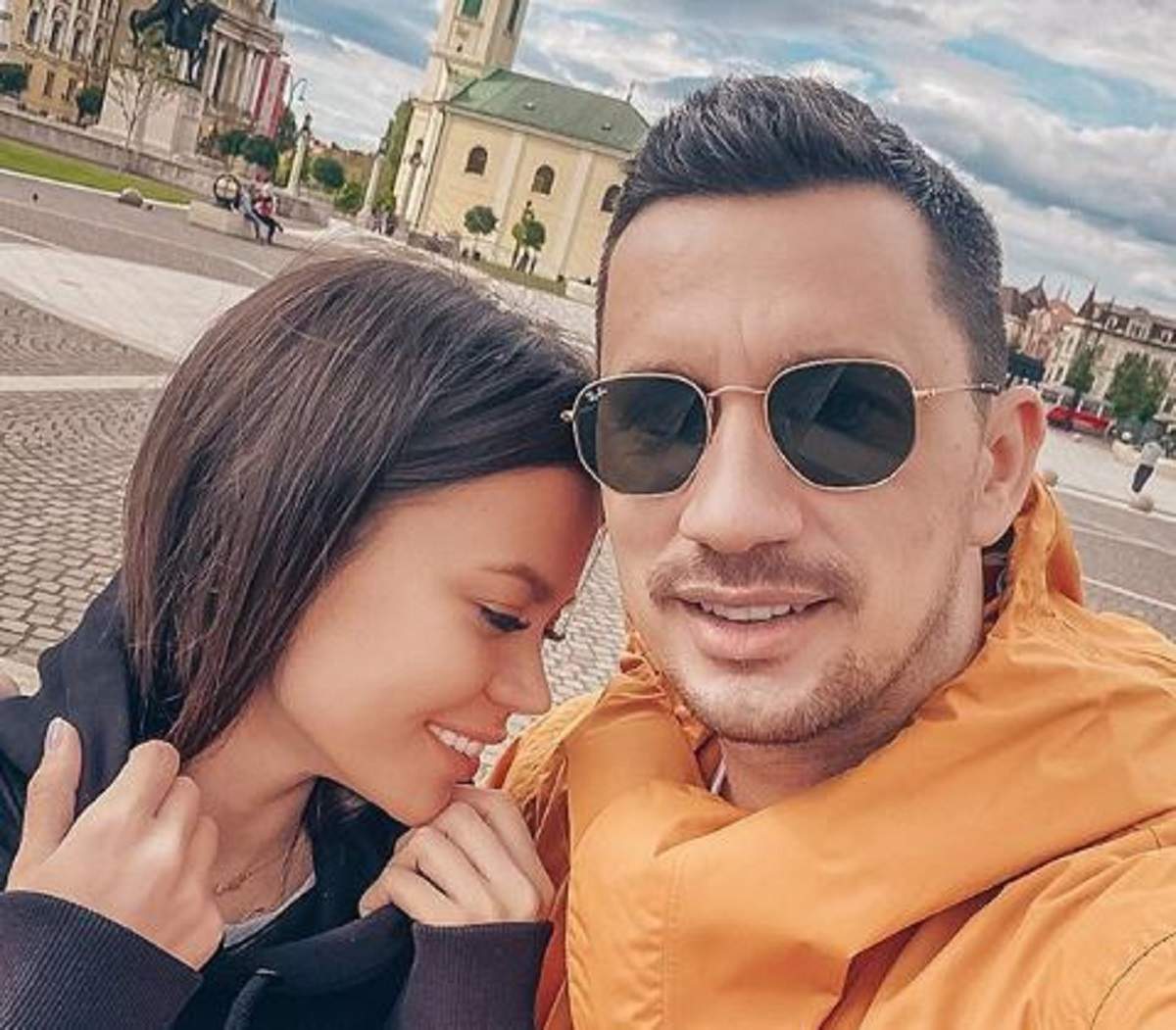 Denisa și Flick sărbătoresc o lună de căsnicie
