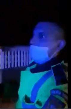FOTO. Polițiști, scandal cu înjurături la Vâlcea: „Morţii mă-tii să-ţi f***!”